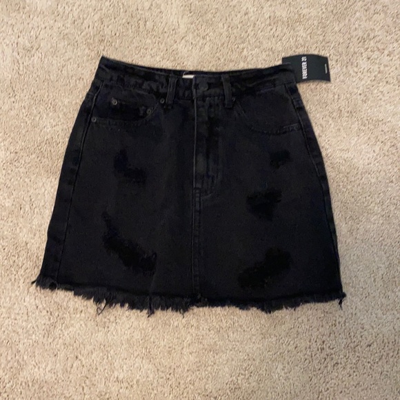 black jean skirt - Picture 1 of 2